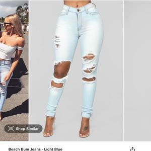 Light wash skinny jeans